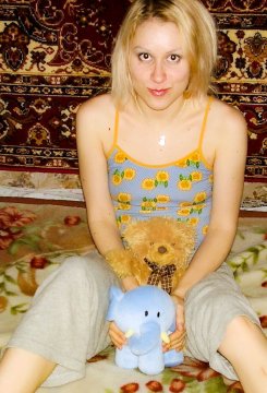 VerspielteMona29 aus Niederösterreich,Österreich